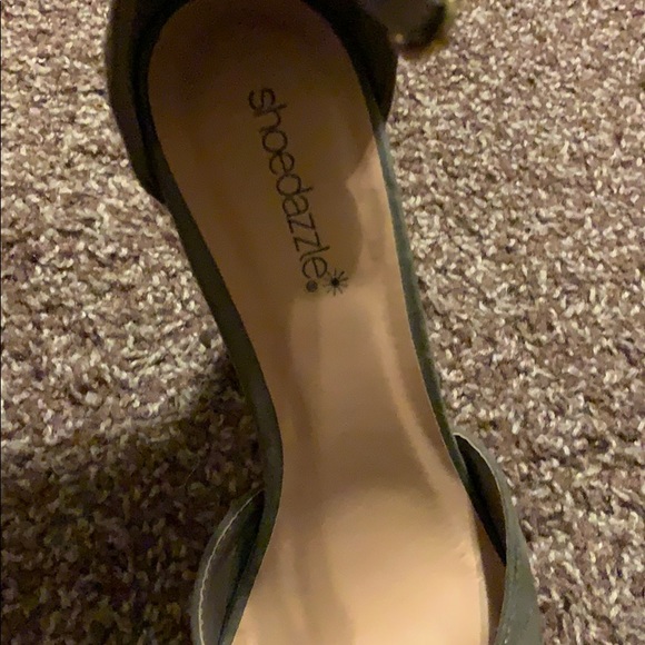 Heels - Picture 4 of 4